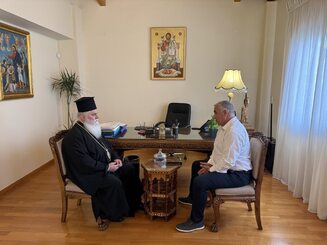 Εθιμοτυπική επίσκεψη του Δημάρχου Αιγιαλείας κ. Παναγιώτη Ανδριόπουλου στον Σεβασμιώτατο Μητροπολίτη Καλαβρύτων και Αιγιαλείας κ. Ιερώνυμο